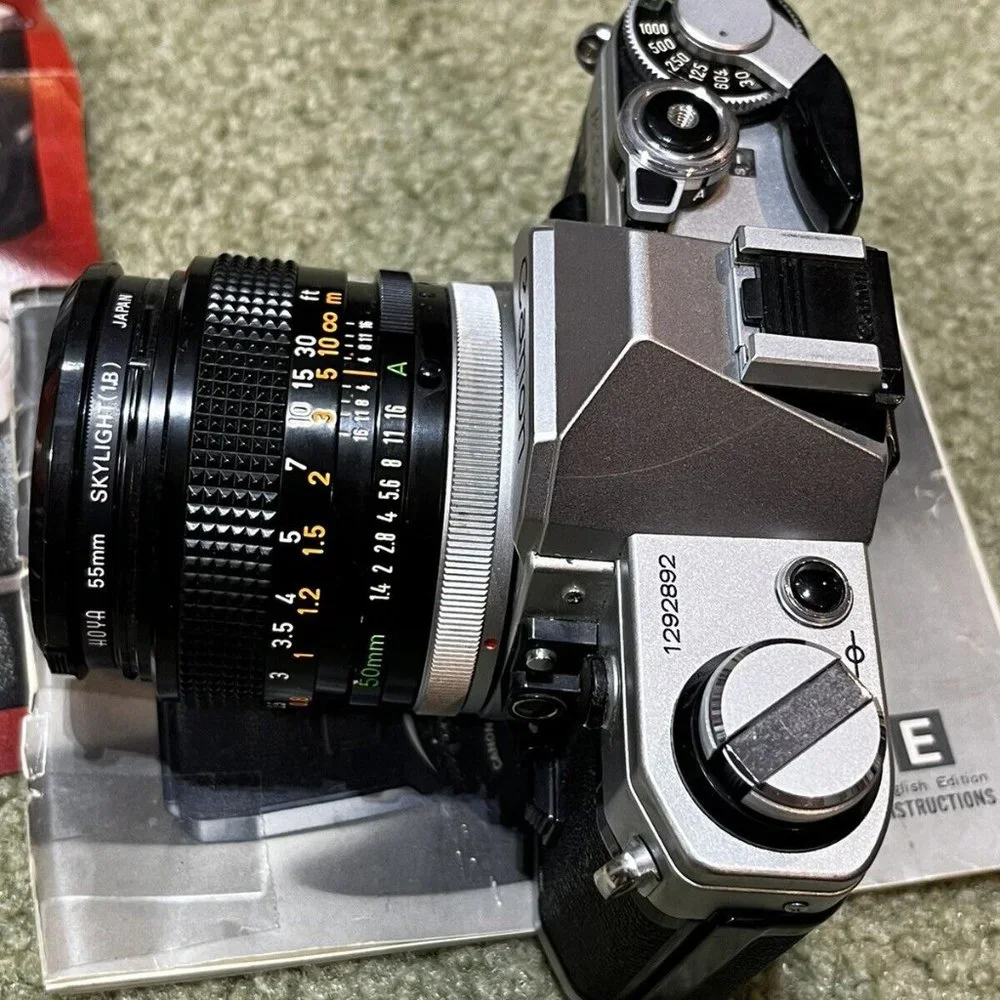 Canon AE-1 Program 35mm SLR Film Camera with 50 mm lens Kit + Instructions! Nice